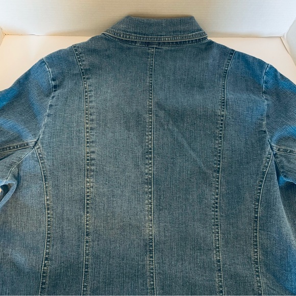 Authentic CCI Blues Woman's Jean Jacket Stretch Light Blue Denim Size 1X Pockets - Picture 13 of 16